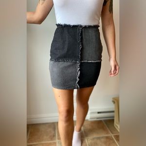 Y2K style denim black and grey mini skirt with ruffled stitches Size S